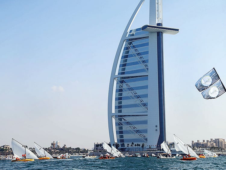 1.2123083-3752381008