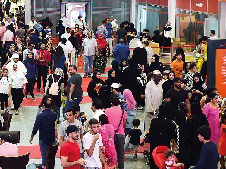 1.2123139-3352348589