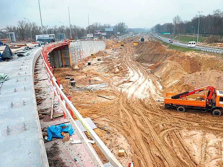 1.2122974-1982643541