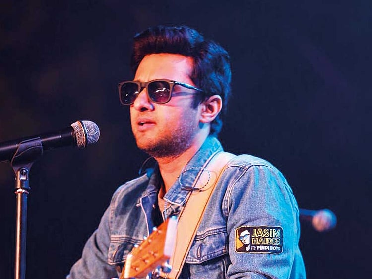 1.2123642-1435828917