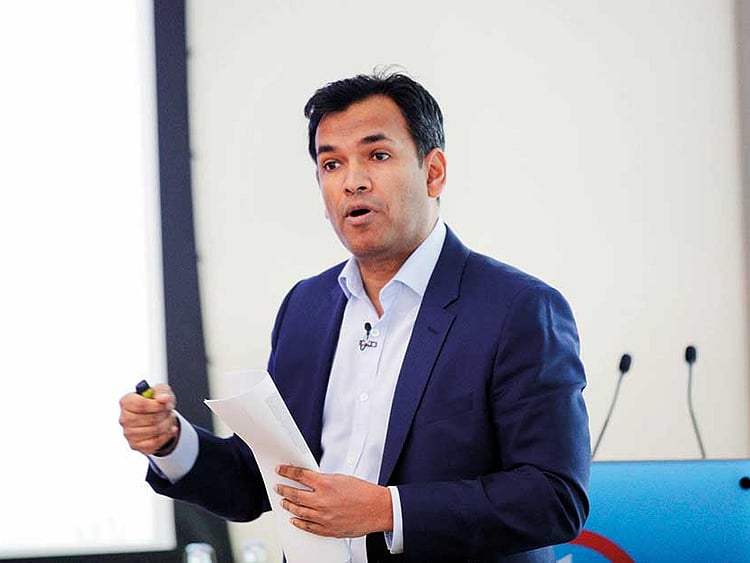 1.2126832-3825828464