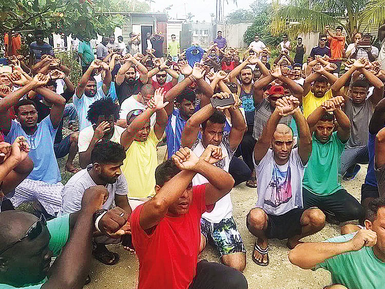 1.2117637-3310153671