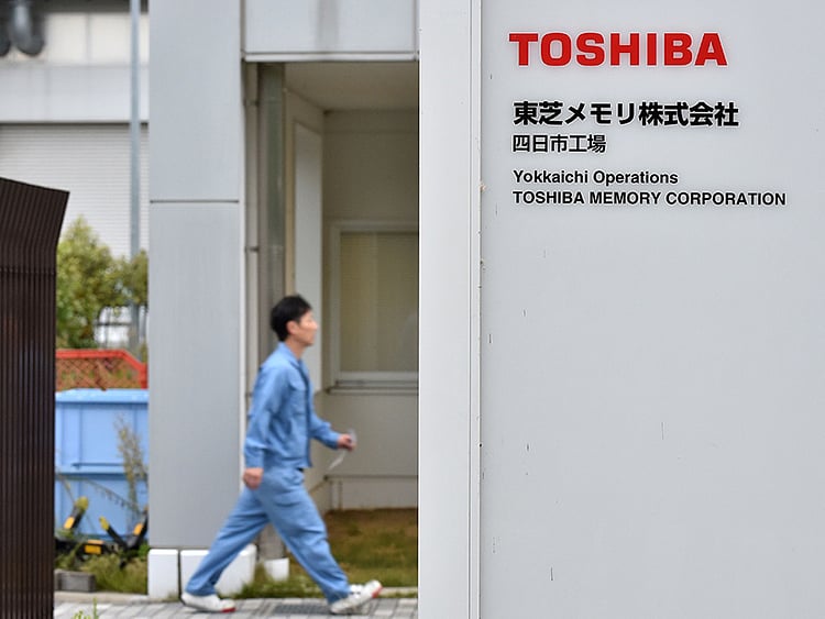 1.2127556-2613540771