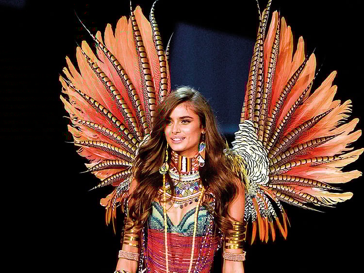 1.2127842-3352348589