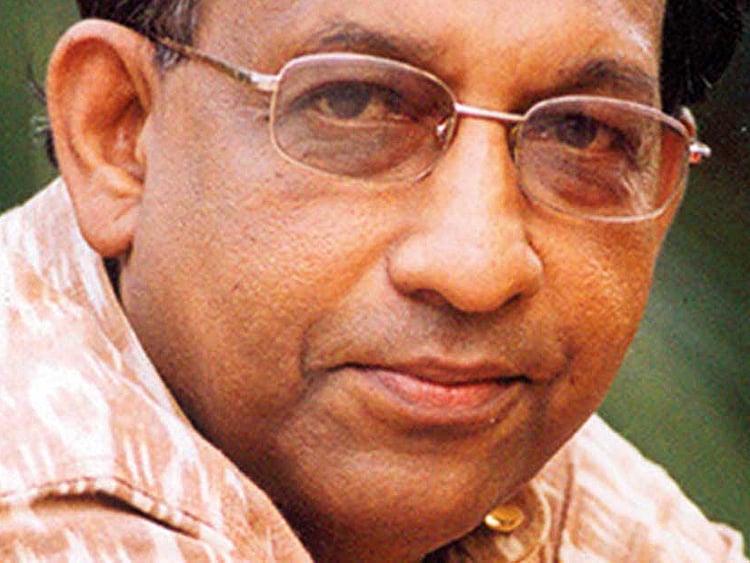 1.2127971-3887455909