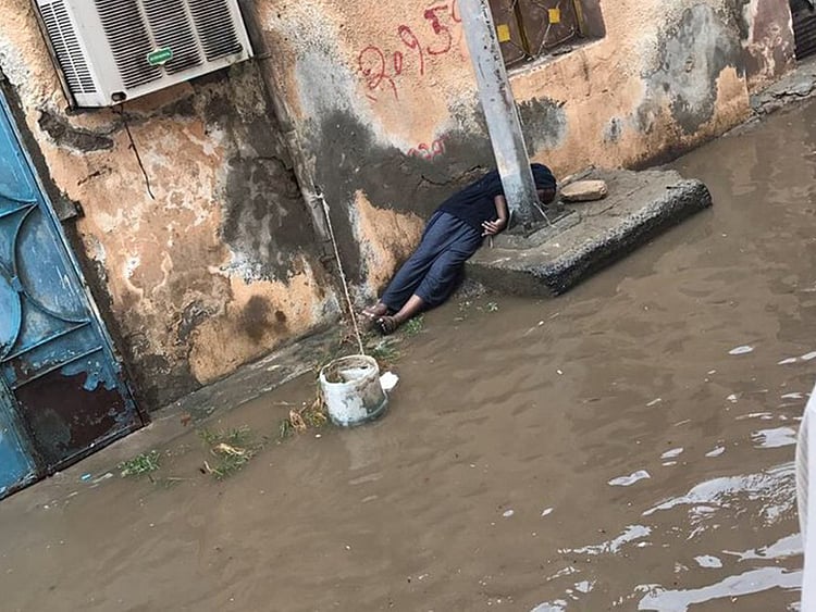 1.2128193-1808265901