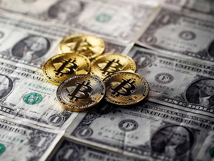 1.2129360-3198994456