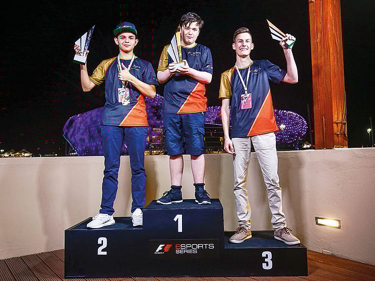 1.2130802-3080665095