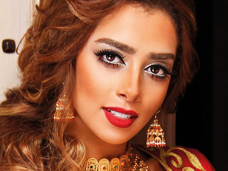 1.2131936-3702430412