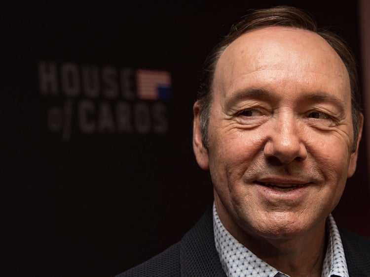 1.2118324-2688532356