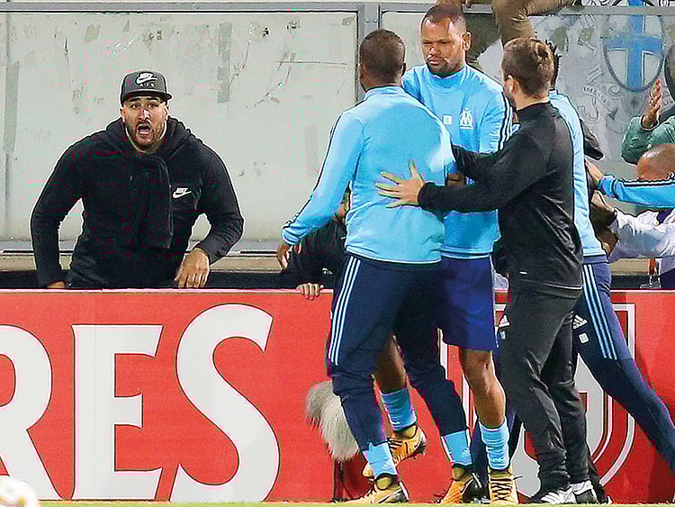 1.2118472-2835238485