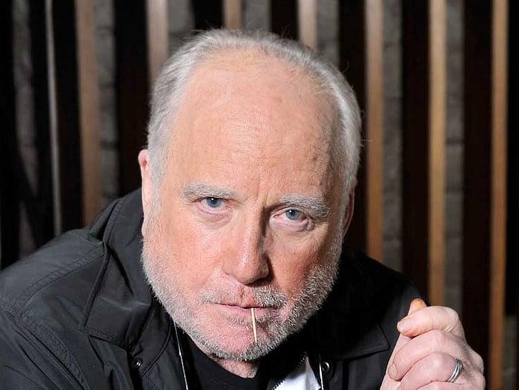 1.2118906-2685772917