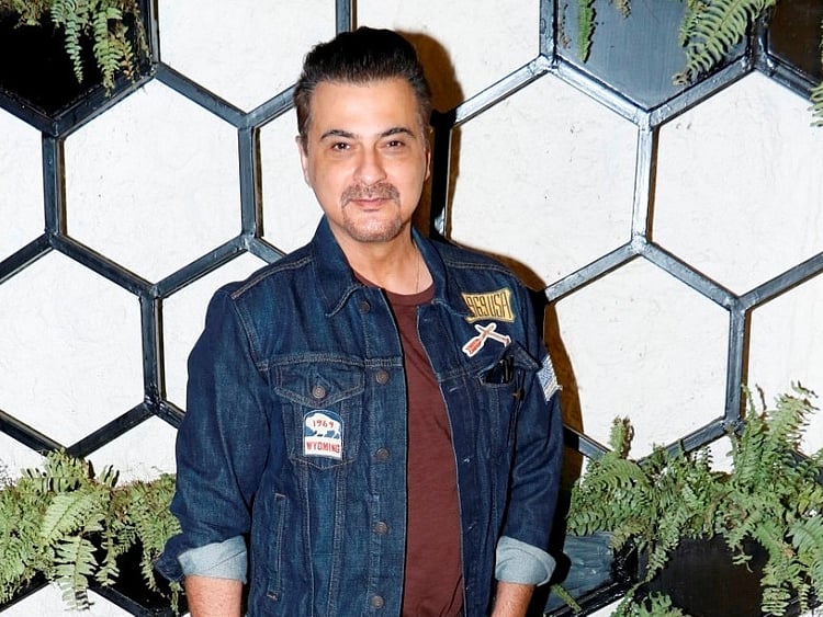 1.2119546-4275187925