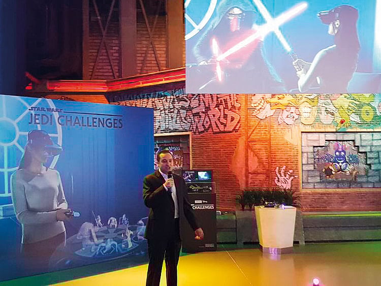 1.2121146-3084066880