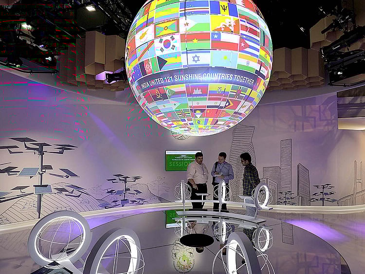 1.2120731-1023933330