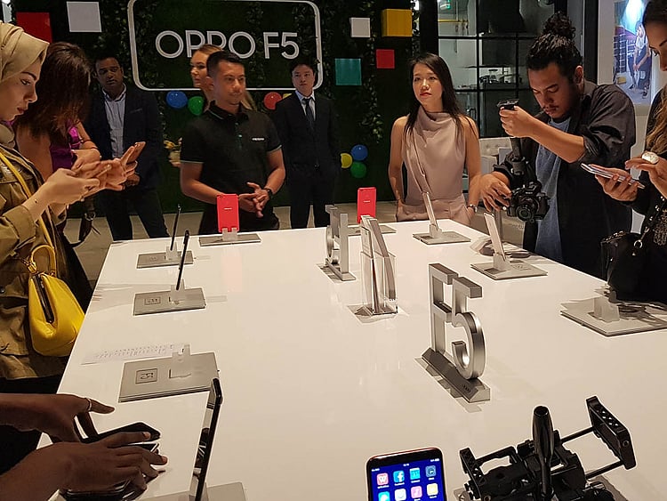 1.2121390-1770343422