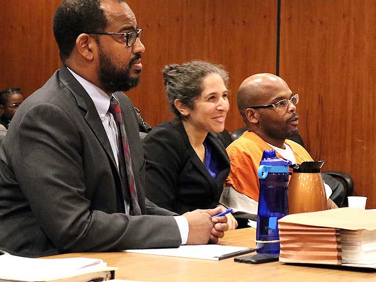 1.2138269-2422599604