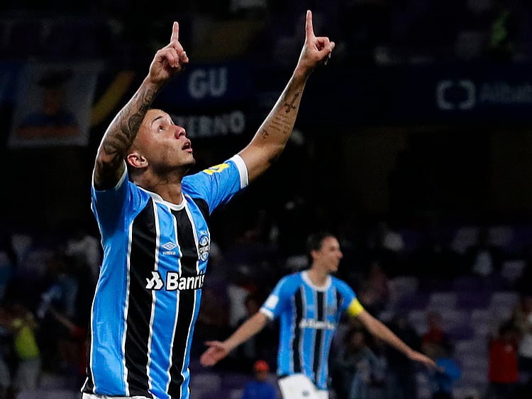 1.2139901-1997649698