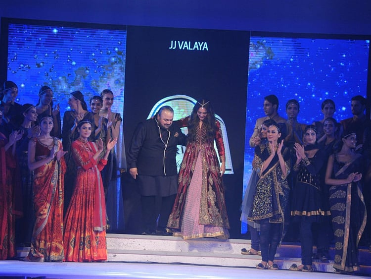 1.2144877-1081950811