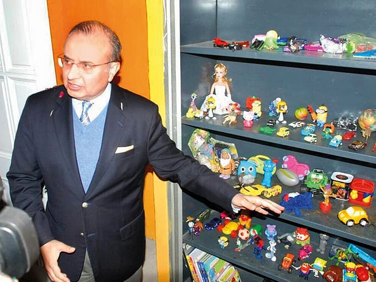 1.2145135-1100353479