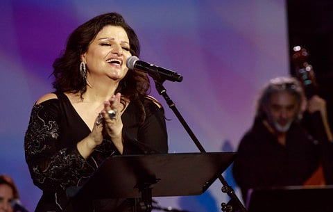 1.2145409-2148255669