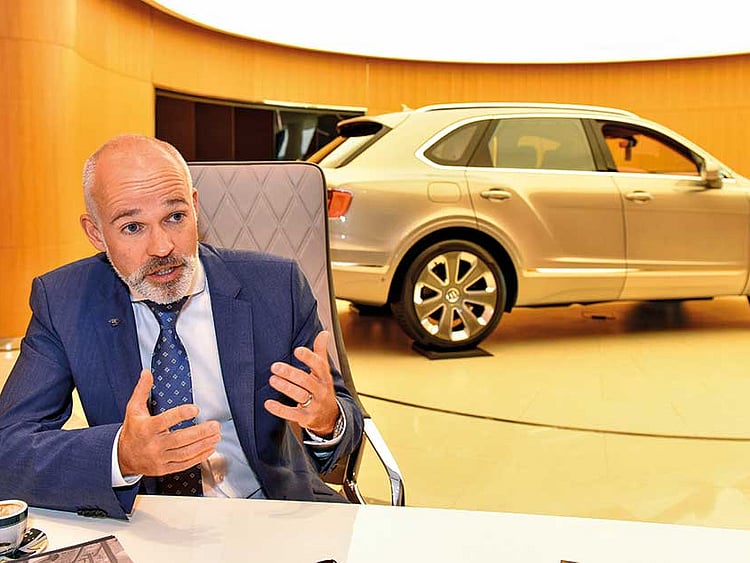 1.2135614-2422599604