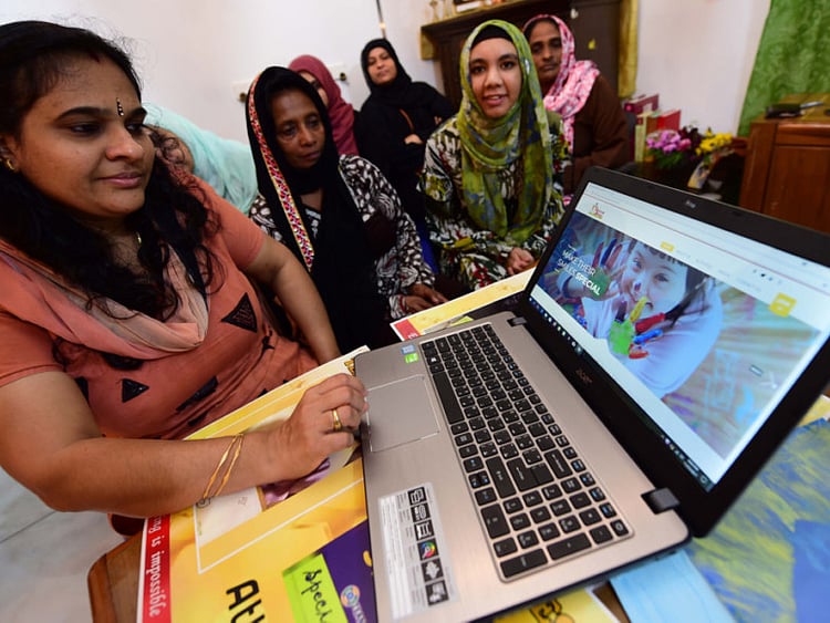 1.2136406-2038387653