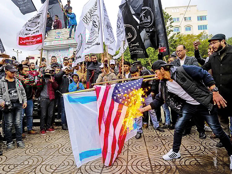 1.2136380-3963948364