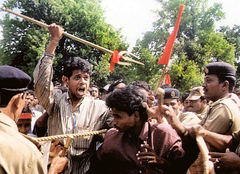 December 10, 1992: India bans communal groups