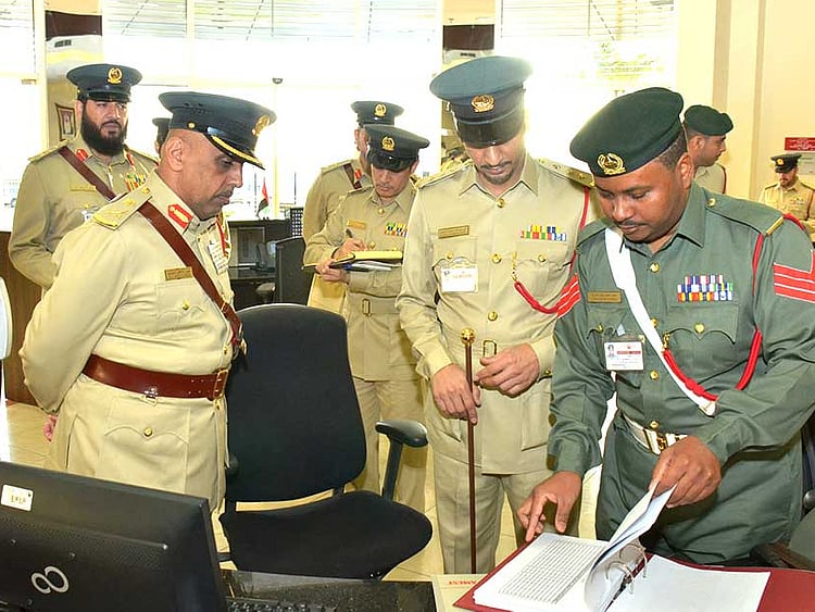 1.1979599-2211898022