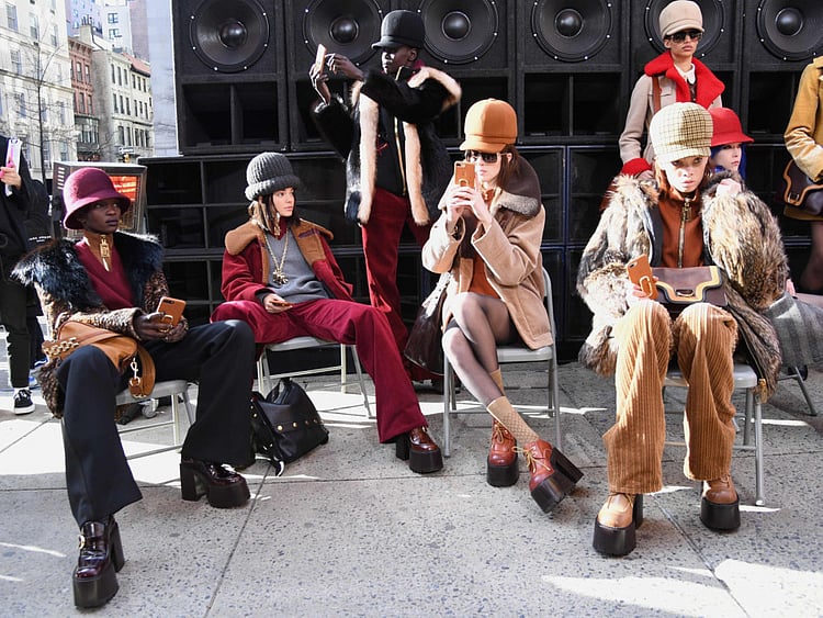 1.1979941-1332688909