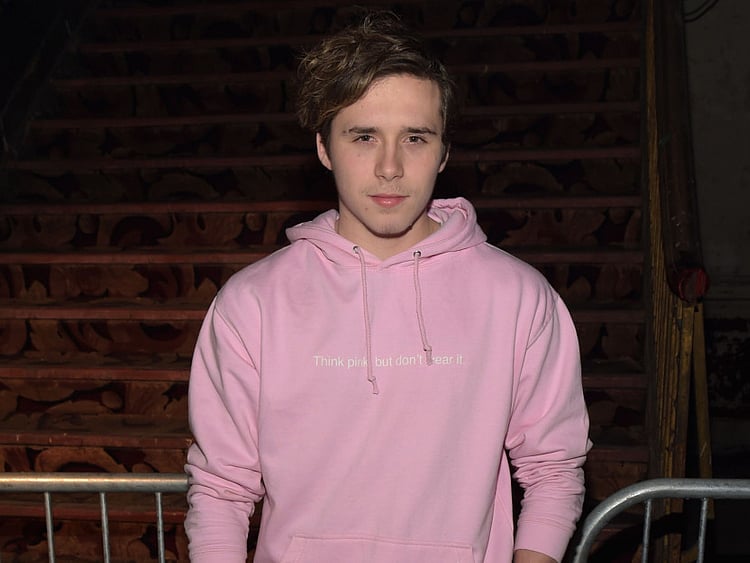 1.1980735-1193939511