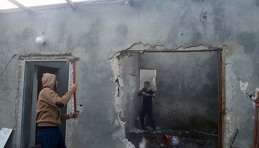 1.1981354-2869388278