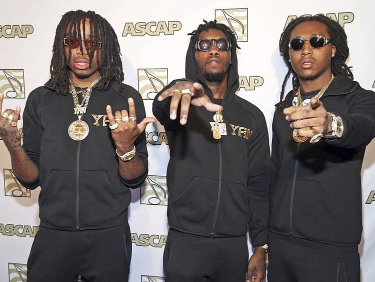 1.1983030-2559419395