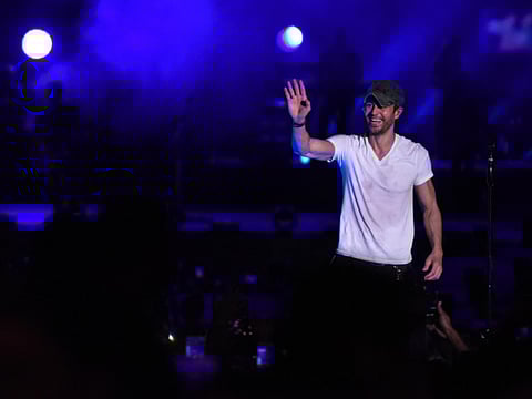 Review: Enrique Iglesias wins hearts in Dubai