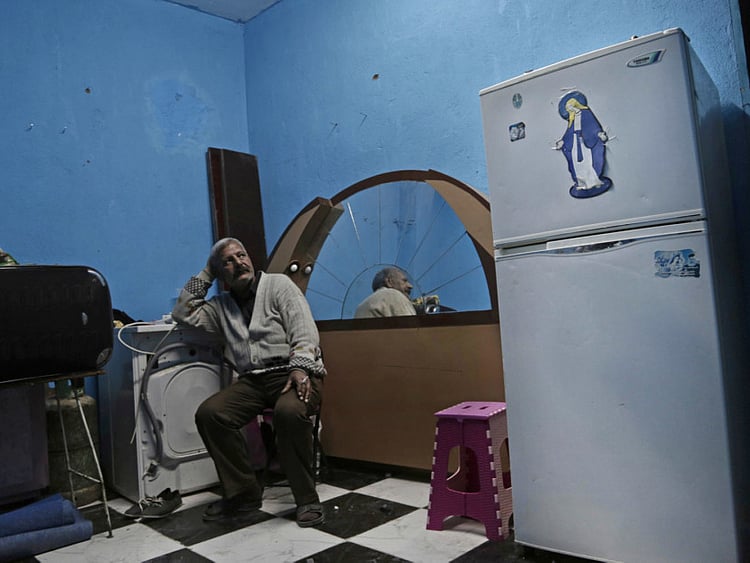 1.1985974-3906077765