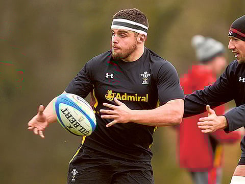 Smith determined to nail down spot in Wales front row