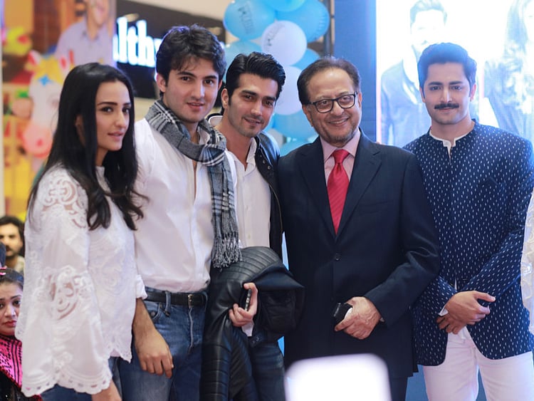 1.1974218-2749077291