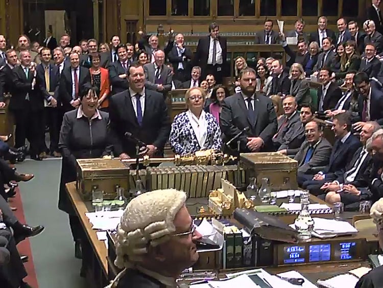 1.1975602-2512832136