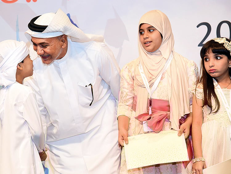 1.1992560-2099684707