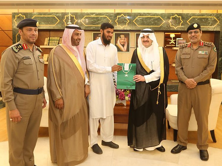 1.1993505-2905363113