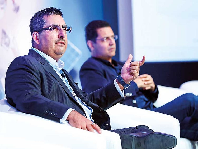 1.1998624-2439325599