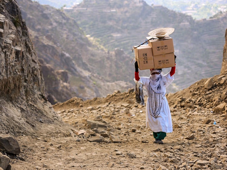 1.1998989-2657650879