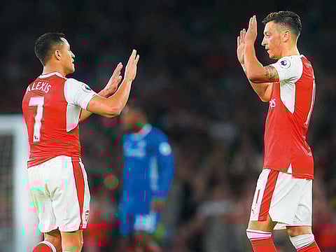 Sanchez and Ozil Arsenal talks put on hold