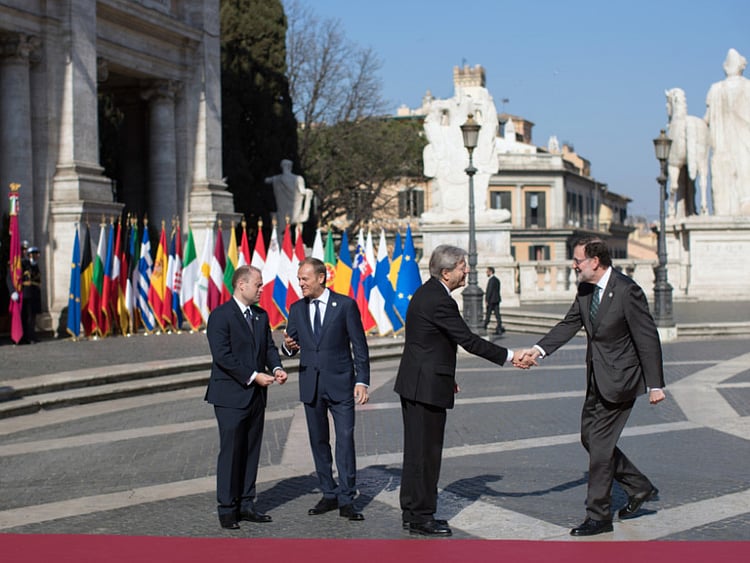 1.2000702-3744240391