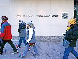 IMF warns trade confrontions, uncertainty threaten global growth
