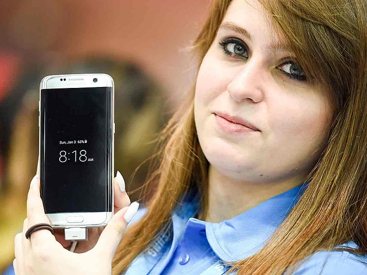 1.2003392-3834054413