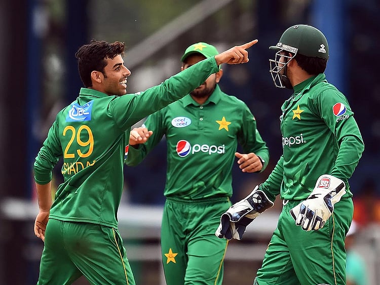 1.2003371-2749980326