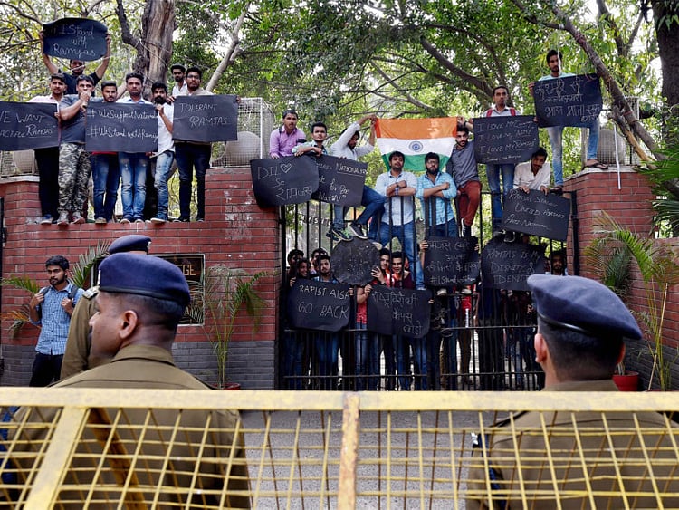 1.1988106-4123349043