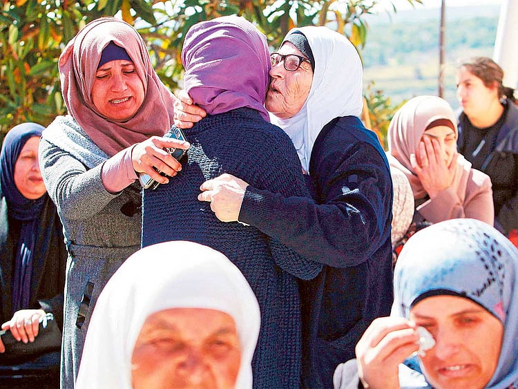 1.1989135-2137025098